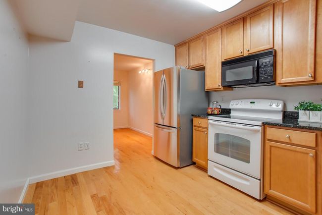APT-202 - 11729 Ledura Ct, Condo with 3 bedrooms, 2 bathrooms and null parking in Reston VA | Image 6