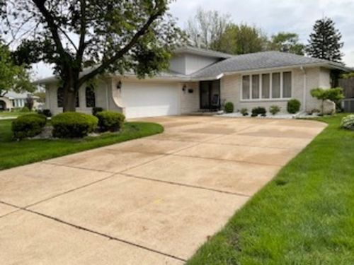 9117 S Tripp Ave, Oak Lawn, IL, 60453-1936 | Card Image