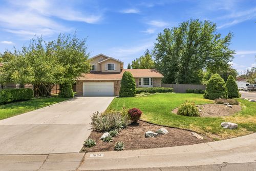 1854 E Meadowmoor Rd, Holladay, UT, 84117-5935 | Card Image