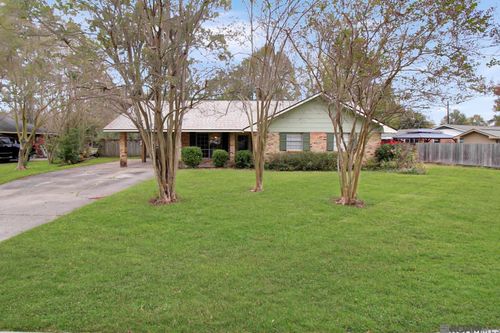 9945 Cal Rd, Baton Rouge, LA, 70809-3253 | Card Image