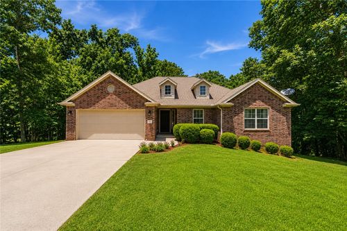 1 Pennine Cir, Bella Vista, AR, 72714-5906 | Card Image