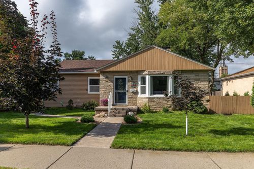 2547 14th Ave E, North Saint Paul, MN, 55109-2315 | Card Image