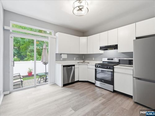 4 Derby St, East Orange, NJ, 07018-1019 | Card Image