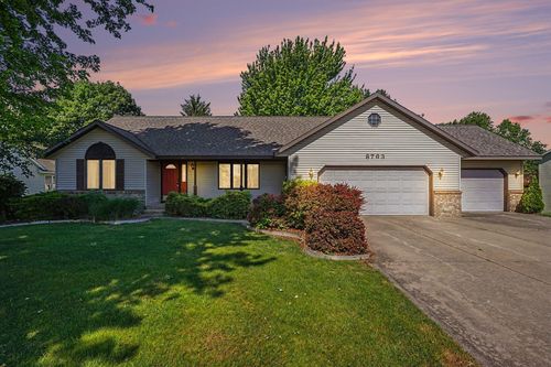 8763 Astro Dr, Jenison, MI, 49428-9406 | Card Image