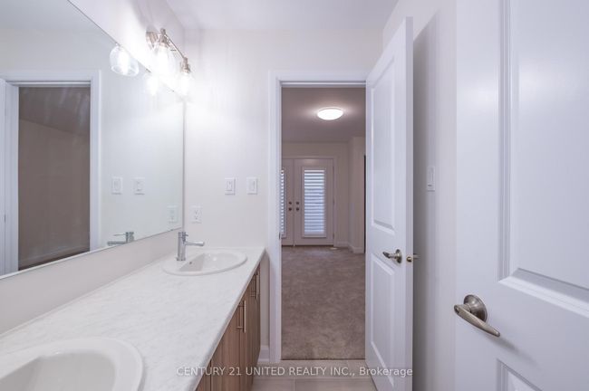 323 Mullighan Gdns, House other with 4 bedrooms, 4 bathrooms and 2 parking in Peterborough ON | Image 32