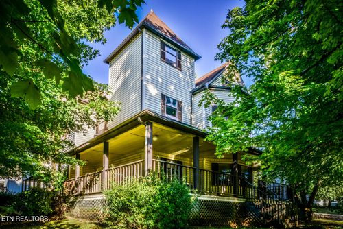 c-941 Luttrell St, Knoxville, TN, 37917-6673 | Card Image