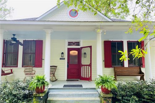 22200 Main St, Abita Springs, LA, 70420-2304 | Card Image