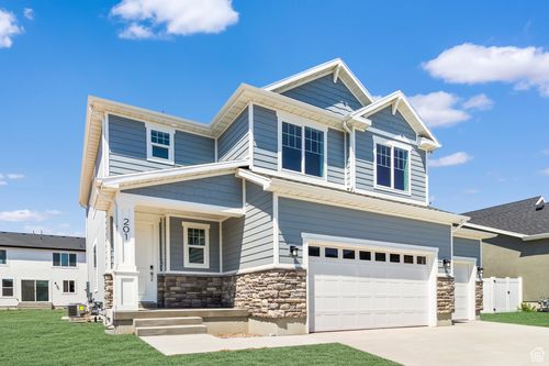 201 E 580 N, Providence, UT, 84332-3504 | Card Image