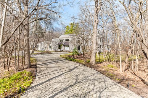 4 Dunsinane Ln, Bannockburn, IL, 60015-1500 | Card Image