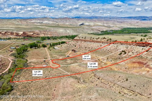 30 Crowheart Ln, Dubois, WY, 82513-9502 | Card Image