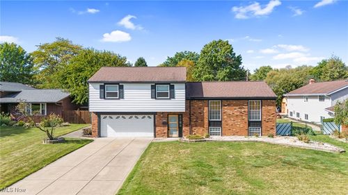 3520 Archwood Dr, Rocky River, OH, 44116-3706 | Card Image