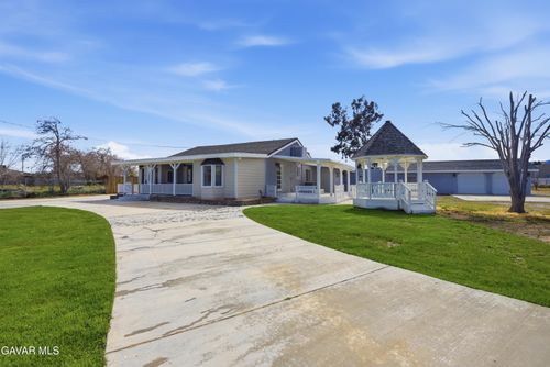 2232 W Avenue M4, Palmdale, CA, 93551-1729 | Card Image