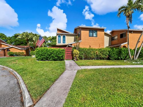 8009 Nw 71st Ct, Tamarac, FL, 33321-2760 | Card Image
