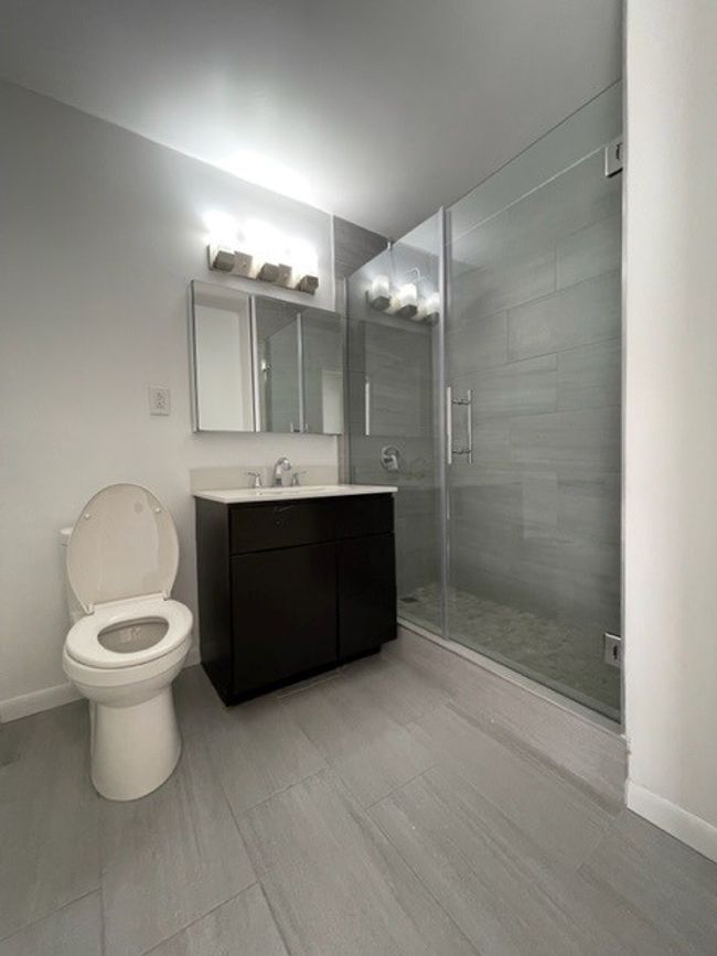 APT-601C - 1360 N Sandburg Ter, Home with 2 bedrooms, 2 bathrooms and null parking in Chicago IL | Image 14