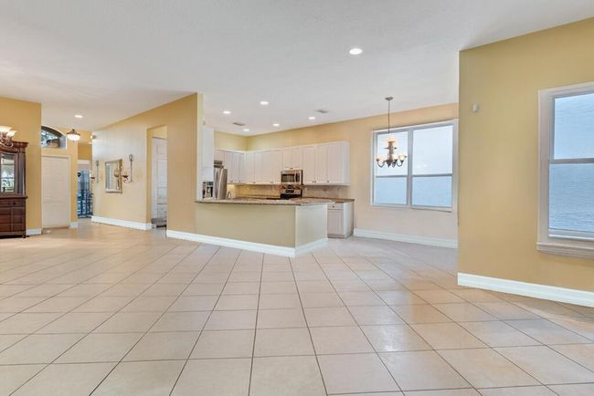 7562 Starfish Reef Ln, House other with 3 bedrooms, 2 bathrooms and null parking in Lake Worth FL | Image 4