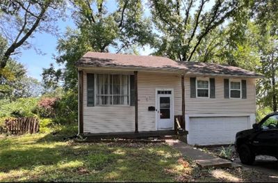 8603 Robandee Lane, House other with 3 bedrooms, 1 bathrooms and null parking in Kansas City MO | Image 1