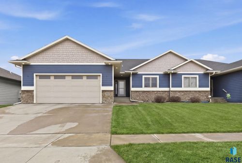 3619 S Infield Ave, Sioux Falls, SD, 57110-3071 | Card Image
