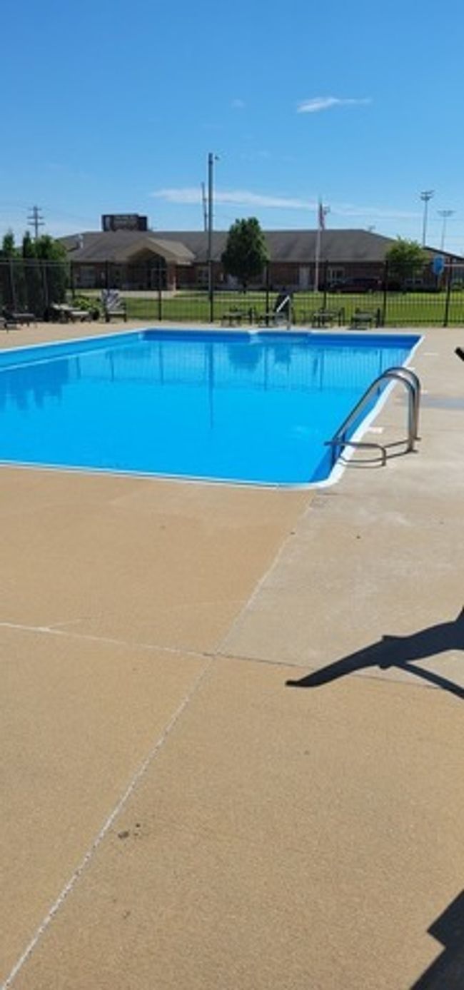 1908 Dunraven Rd, Home with 2 bedrooms, 3 bathrooms and 2 parking in Bloomington IL | Image 25