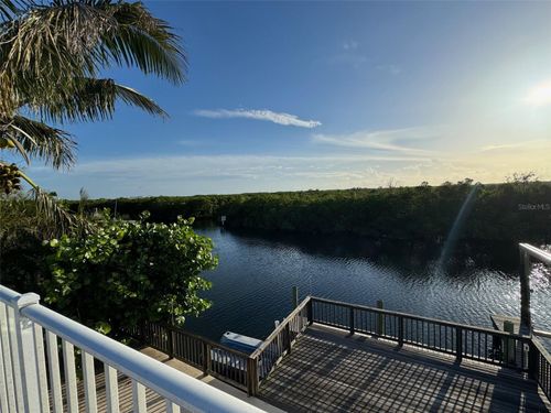 4604 Bay Crest Drive, TAMPA, FL, 33615 | Card Image