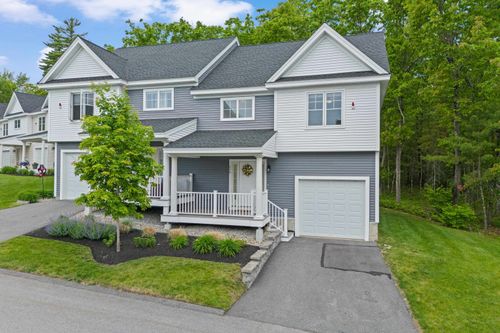 270 Knollwood Way, Manchester, NH, 03102-7802 | Card Image