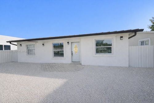 933 3rd Ter, Florida City, FL, 33034-3124 | Card Image