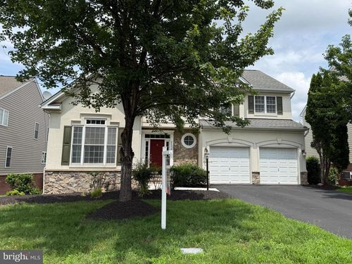 42770 Conquest Cir, BRAMBLETON, VA, 20148-7215 | Card Image