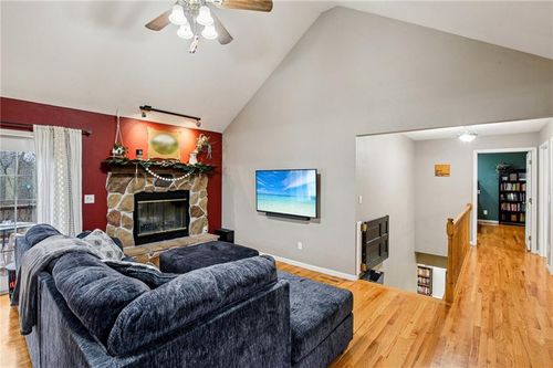 4547 Wallace Rd, Mc Louth, KS, 66054-4153 | Card Image