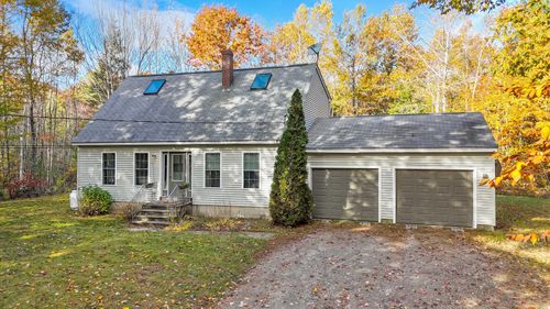 34 Stoney Brook Road, Raymond, ME, 04071 | Card Image