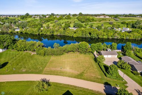 1703 Island Park Dr, Jamestown, ND, 58401-2388 | Card Image