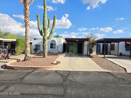 1358 S Desert Meadows Cir, Green Valley, AZ, 85614-1820 | Card Image
