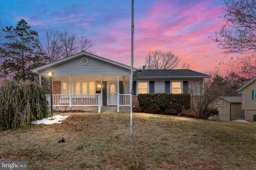 7398 Roxbury Ave, MANASSAS, VA, 20109-3038 | Card Image