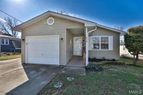 516 Thomas St, Edwardsville, IL, 62025-2429 | Card Image