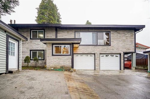upper-322 Mariner Way, Coquitlam, BC, V3K1N6 | Card Image