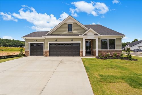 127 Eagle Creek Dr, Central, SC, 29630-9166 | Card Image