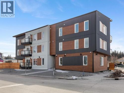 5168 5th Ave, Whitehorse, YT, Y1A0X4 | Card Image