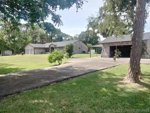 17251 35th Pl N, Loxahatchee, FL, 33470-3622 | Card Image