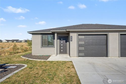 4103 Quinn Dr Ne, Moses Lake, WA, 98837-6004 | Card Image