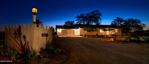 2201 Scenic View Dr, Winslow, AZ, 86047-6938 | Card Image