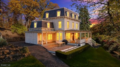 1370 Johnston Dr, Watchung, NJ, 07069-6420 | Card Image