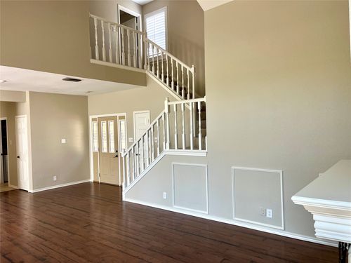 apt-4-207 Cimarron Trl, Irving, TX, 75063-4586 | Card Image