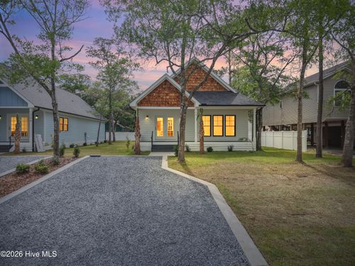 104 Nw 23rd St, Oak Island, NC, 28465-7505 | Card Image