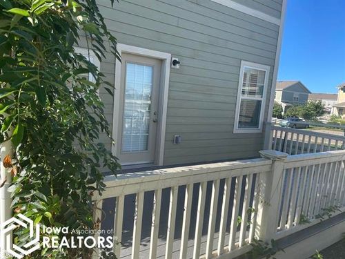 2114 Sapphire Ln, Fairfield, IA, 52556-8732 | Card Image