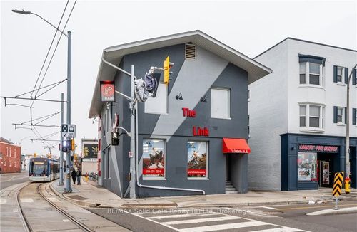 {{alt}} | Card Image