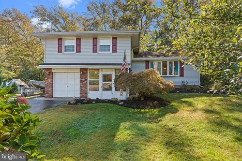 17 Highland Dr, YARDLEY, PA, 19067-2701 | Card Image