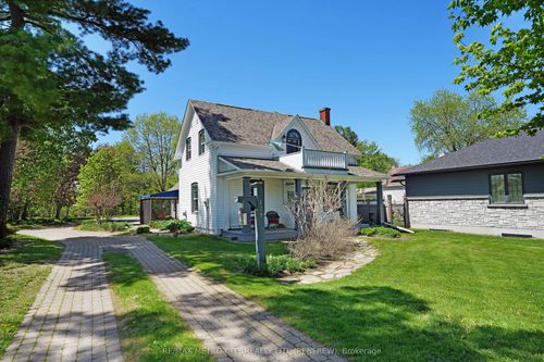 674 Raglan St S, Renfrew, ON, K7V1S2 | Card Image