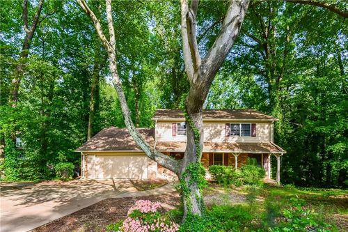 4533 Holliston Rd, Dunwoody, GA, 30360-2031 | Card Image