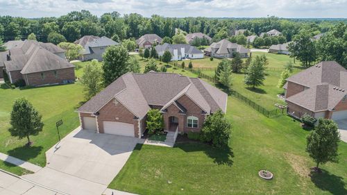 4905 Innsbruck Way, COLUMBIA, MO, 65203-6389 | Card Image