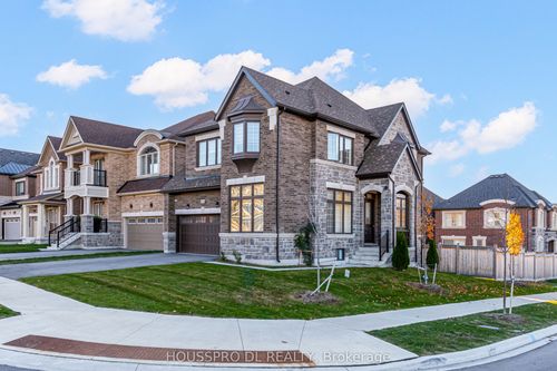 136 Carriage Shop Bend, East Gwillimbury, ON, L9N0Y3 | Card Image