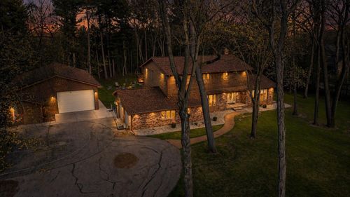 3600 N Woodbury Lane, Janesville, WI, 53545 | Card Image