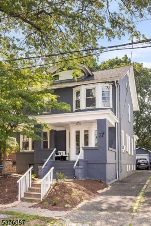 27 Montrose St, Newark, NJ, 07106-1612 | Card Image